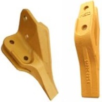 Komatsu fogak egyenesek és oldalsóak