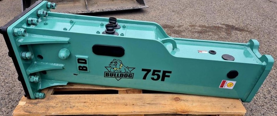 bourací kladivo na bagr