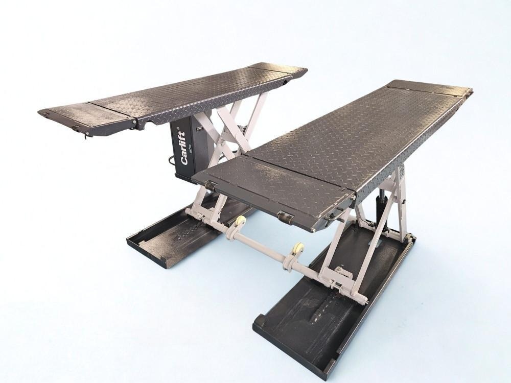 nuzkovy-zvedak-na-auto-carlift-2